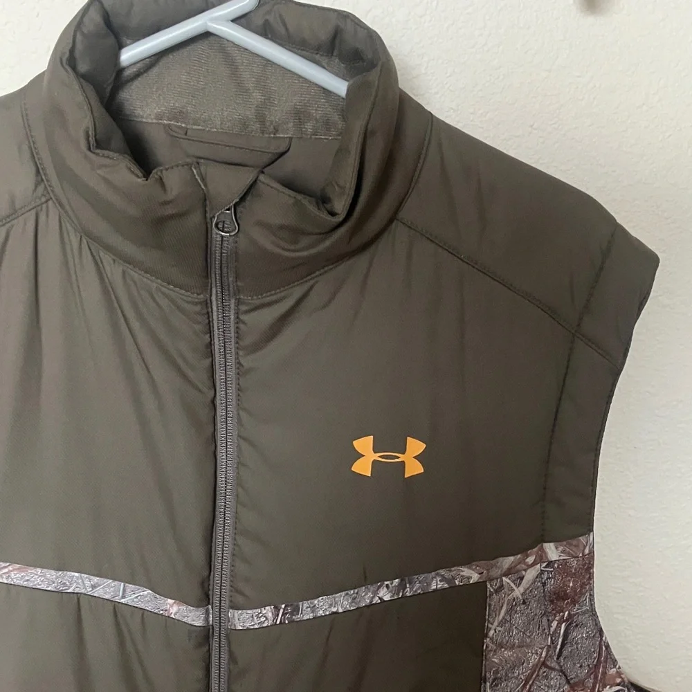 Men’s Under Armour Olive and Camo Vest - Picture 2 of 6